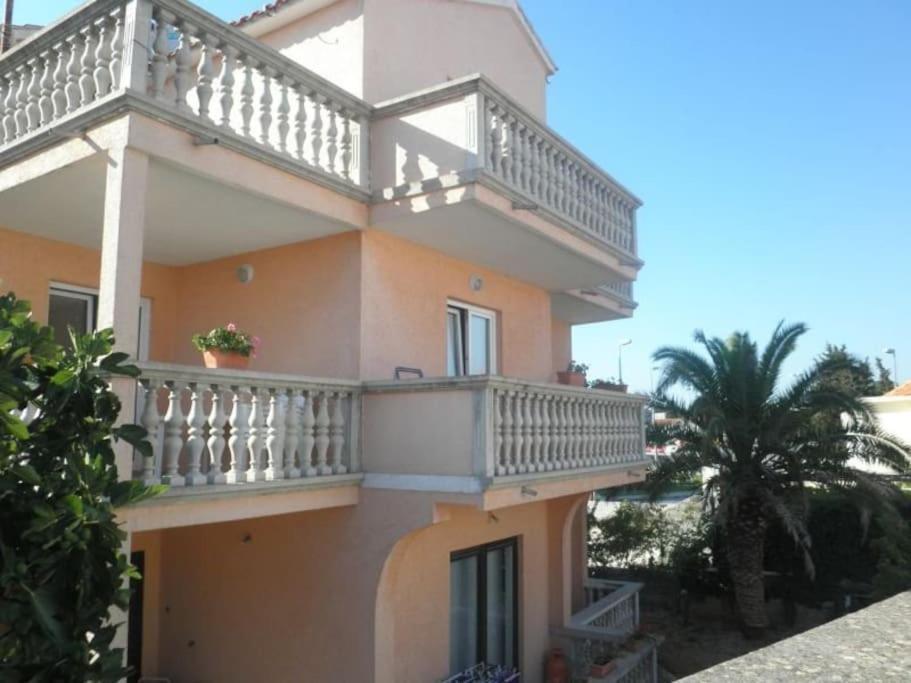 Apartments Dijana Vodice Eksteriør bilde